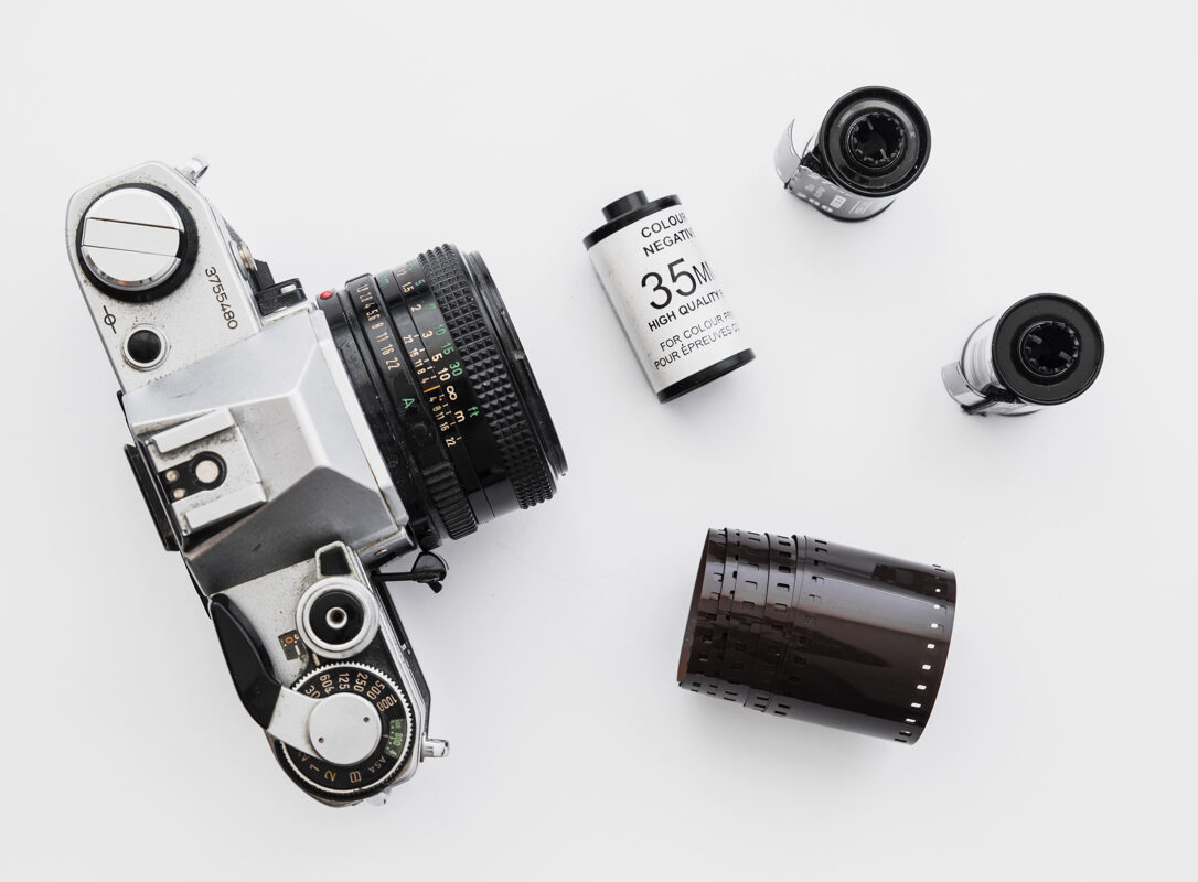 Best Film Cameras for Beginners in Film Photography GS Yarn